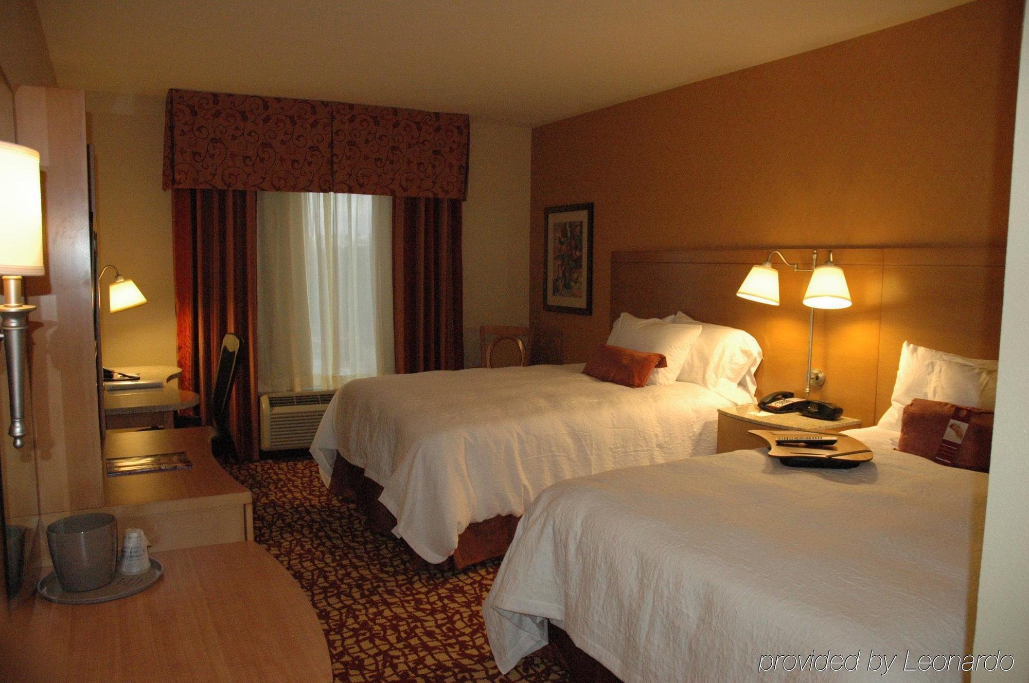 Hampton Inn & Suites Raleigh-Durham Airport-Brier Creek Номер фото